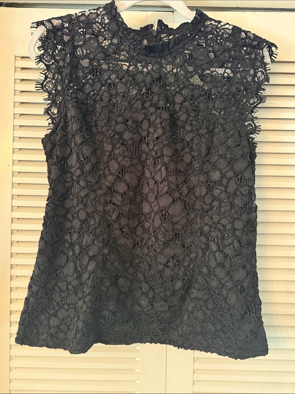White House Black Market Black Floral Lace Sleeveless Shell